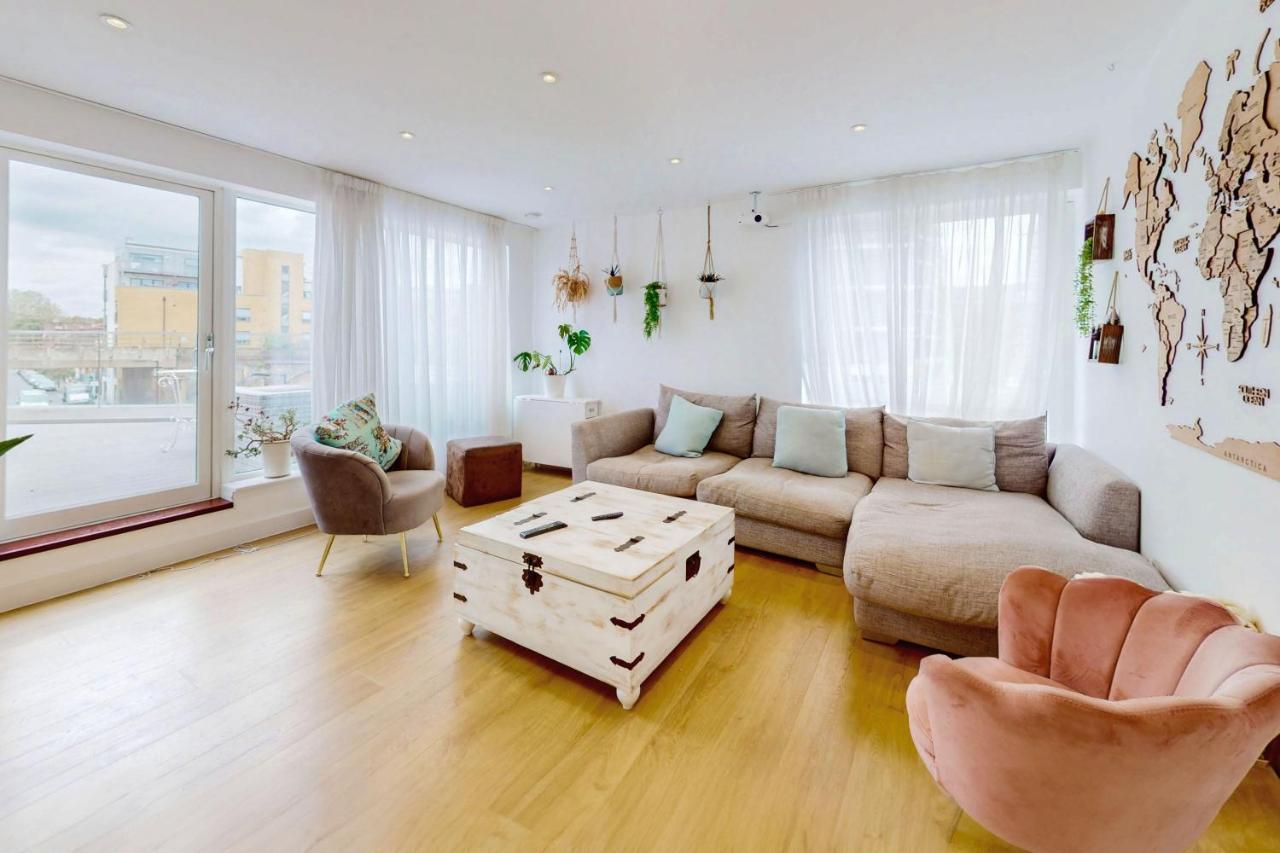 Modern And Spacious 4 Bed House In The City Centre Лондон Екстериор снимка